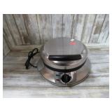 CUISINART WAFFLE MAKER