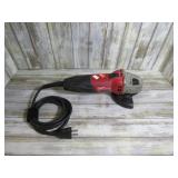 MILWAUKEE 4 1/2" ANGLE GRINDER