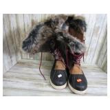 BOOTS -- SZ 11