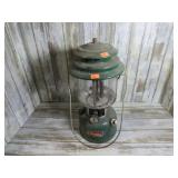 COLEMAN 220K CAMPING LANTERN