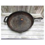 12" CAST IRON SKILLET