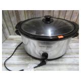 CROCK POT SLOW COOKER