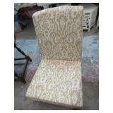BUDUAAR CHAIR