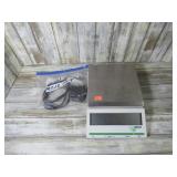 METTLER BB2400 DIGITAL SCALE
