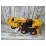 TOY LINDA CRANE TRUCK