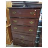 5 DRAWER CHEST OF DRAWERS