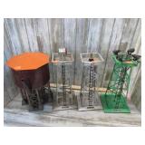 LIONEL MODEL TRAIN BEACON LIGHTS & WATER TANK