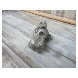 CAST METAL DOG HEAD KNOB