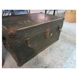 VINTAGE MILITARY FOOT LOCKER