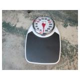 TAYLOR PROFESSIONAL SCALE