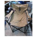 FOLDING CAMP CHAIR