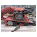 BLACK AND DECKER BELT SANDER TOOL