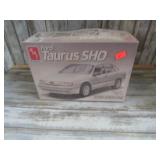 SELED FORD TAURUS SHO MODEL