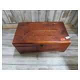 CEDAR DRESSER BOX