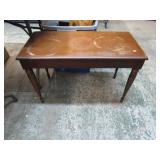 PIANO BENCH