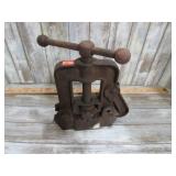 PIPE VISE