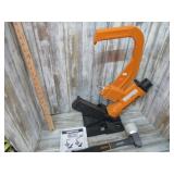 BOSTITCH PNEUMATIC FLOORING NAILER