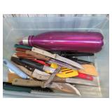 ASSOERTED KITCHEN TOOLS