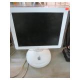 2002 APPLE G4 iMAC COMPUTER -- BOOTS UP