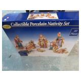 PORCECLAIN NATIVITY SET