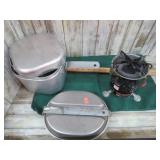 COLEMAN 400A CAMPING STOVE & MESS KIT PANS