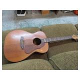 HANDMADE QUITAR -- HAS ISSUES