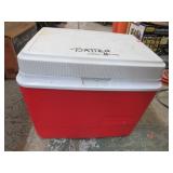 RUBBERMAID COOLER