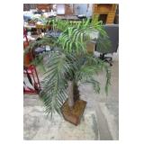 ARTIFICIAL PALM TREE