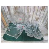 SERVING BOWLS & EGG PLATTER