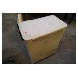 CLOTHES HAMPER