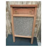 #28 WASHRITE WASH BOARD