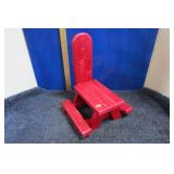 PICNIC TABLE SQUIRREL FEEDER