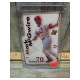 MARK McGWIRE 70 / 62 HOMERUNS BASEBALL CARD