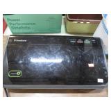 FOOD SAVER VACUUM SEALER