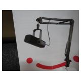 AMPLIGAME AM8T USB MICROPHONE -- APPEARS NEW