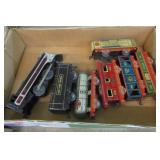 MARX MODEL TRAIN ENGINE & CARS