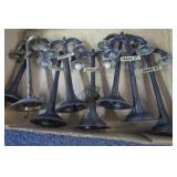 MARX PRESSED STEEL SCENERY STREET LIGHTS