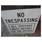 NO TRESPASSING SIGN
