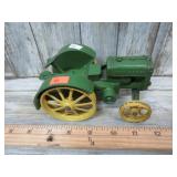 DIECAST JOHN DEERE TRACTOR