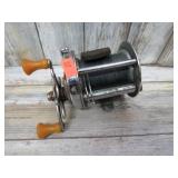 SHAKESPEARE 1946M MODEL FD FISHING REEL