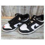 NIKE SHOES -- 5.5 Y