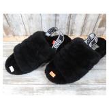 UGG SLIPPERS -- 9