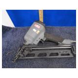 SENCO SFN40 PNEUMATIC NAIL GUN