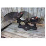 ANTIQUE BALANCE SCALE