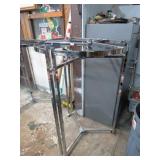 COMMERCIAL STORE CLOTHES DISPLAY RACK