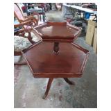 MAHOGANY 2 TIER PIECRUST TABLE