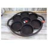 LODGE CAST IRON MUFFIN PAN