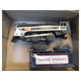 MARX "O" SCALE TIN MODEL TRAIN ENGINE & TENDER
