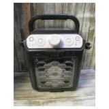 KAROKE PLAYER -- NO MICROPHONES OR AC ADAPTOR