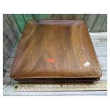 WOODEN PLATES